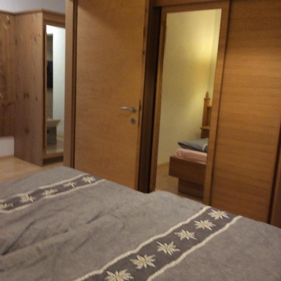 Haus Hotz Apartment Ландек Екстериор снимка