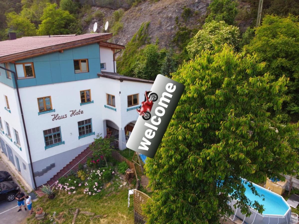 Haus Hotz Apartment Ландек Екстериор снимка