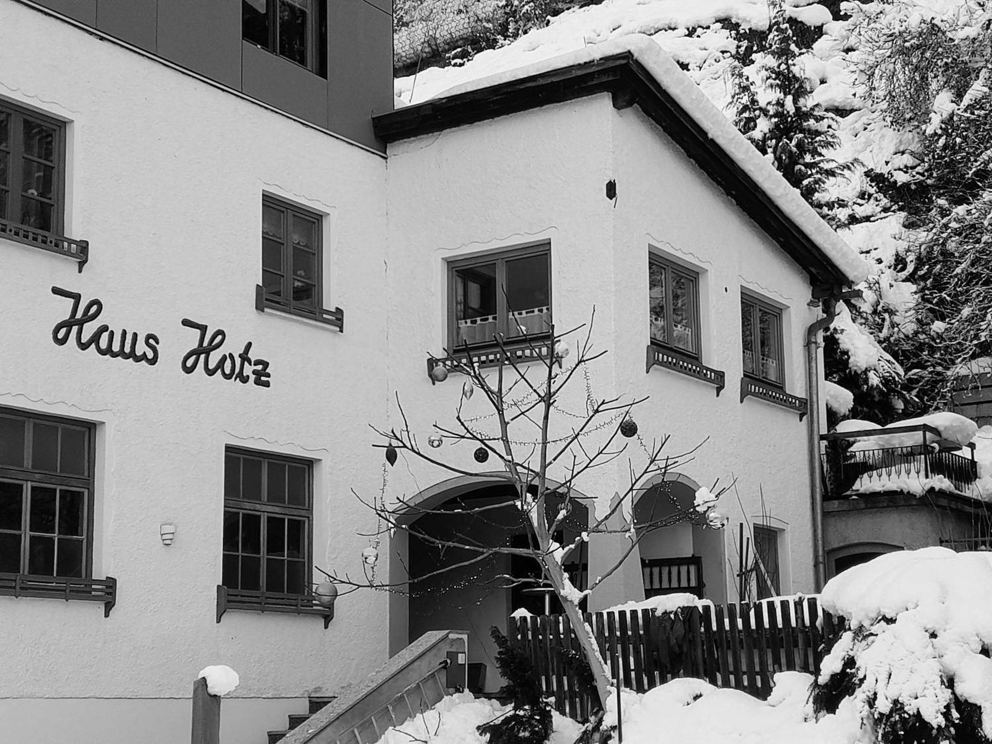 Haus Hotz Apartment Ландек Екстериор снимка